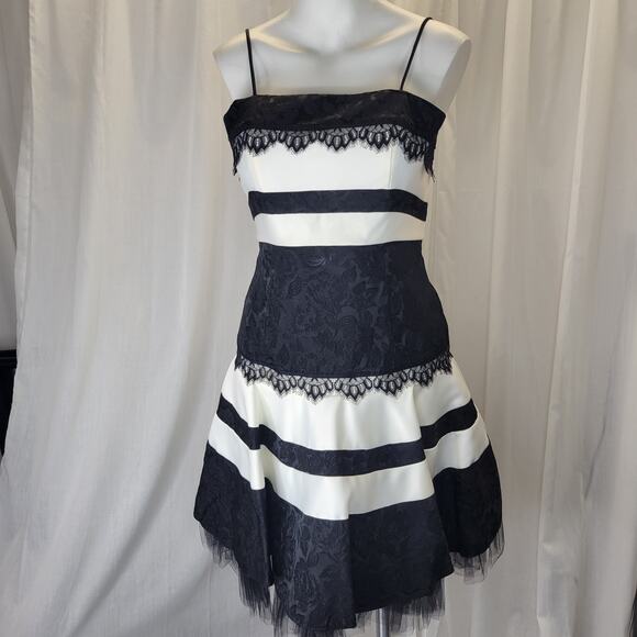 Jessica McClintock Y2K White and Black Formal Dress with Lace Underlay, 4 - Picture 1 of 10